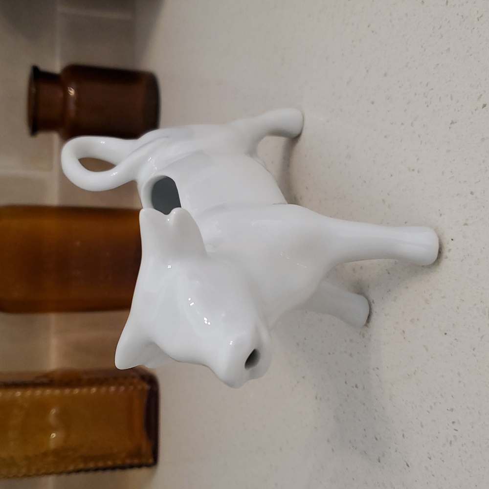 Apilco Porcelain Cow Pour Creamer White Porcelain France